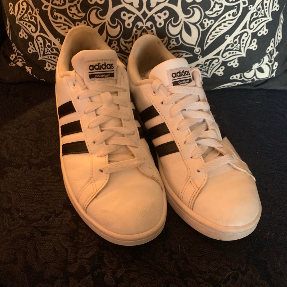 Adidas trainers - Picture 2 of 4